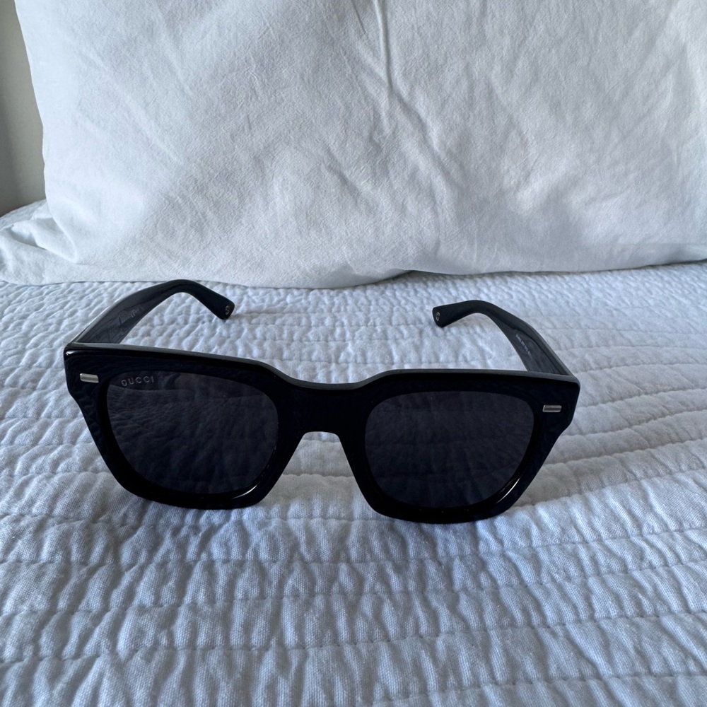 Gucci Classic Black Men's Sunglasses - 1099/S